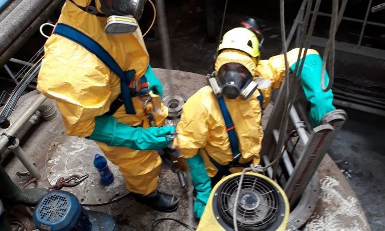 Professionnel pour intervention dans un silo industriel Chambéry et ses environs