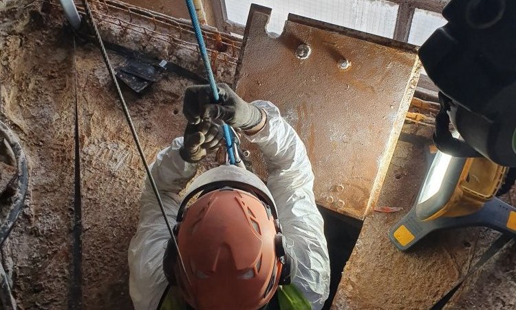 Professionnel pour intervention dans un silo industriel Chambéry et ses environs