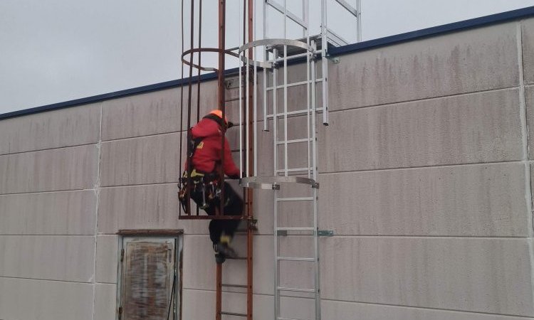 Entreprise pour l’installation d’échelle et ligne de vie en Maurienne