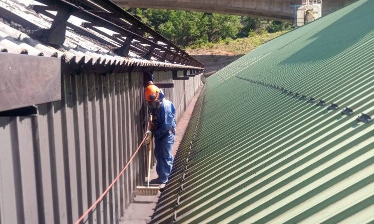 Entreprise spécialisée dans la maintenance de bâtiment industriel en Maurienne et ses alentours